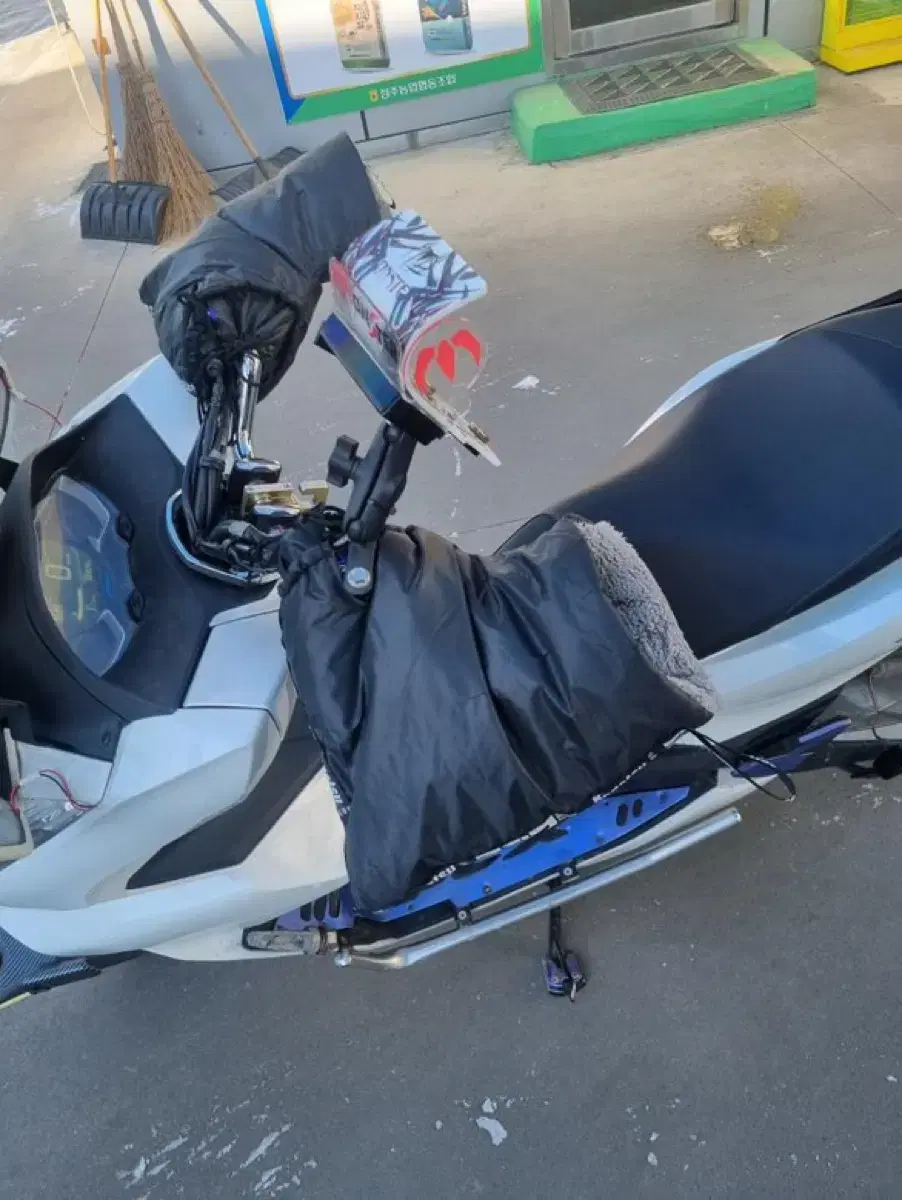 Pcx2023년식